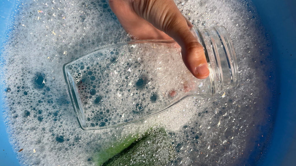 wash glass jar for reuse