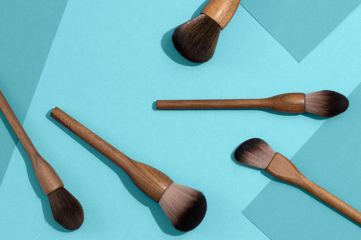 How to Clean Vegan Makeup Brushes [2 Easy Methods]